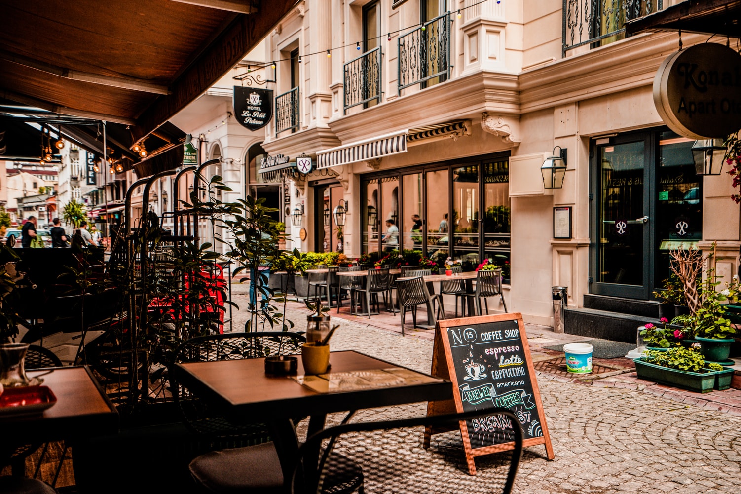 Как платить в Стамбуле в такси и ресторанах? Что с чаевыми?